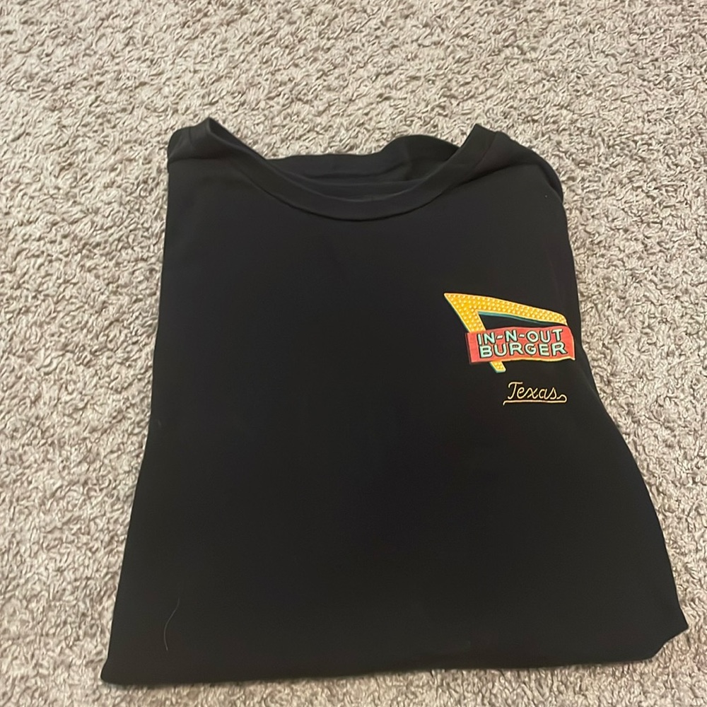 A in-in-out burger shirt